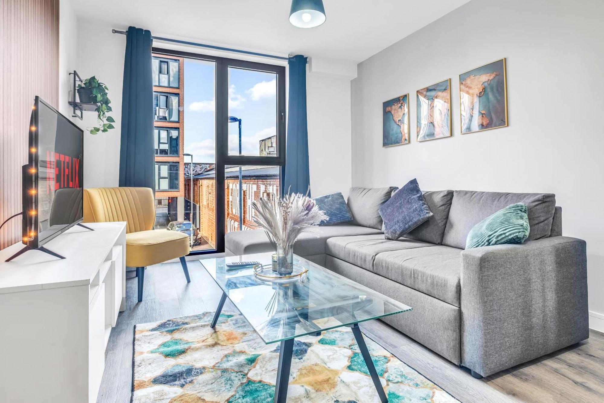 City Centre Emerald Escape - Sleeps-6, 2Beds & 2Baths , Netflix , Free Internet เบอร์มิงแฮม ภายนอก รูปภาพ